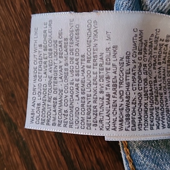 Levi's 501 Women's W32 Light Wash Button Fly Distressed Blue Jean Denim Shorts - Picture 15 of 16